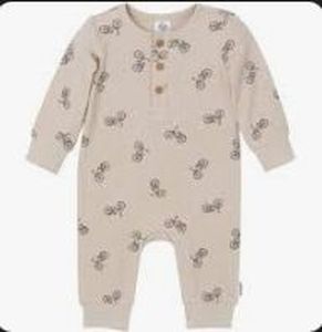 lot 11747 image: Set of 3 Gerber jumpsuits, sizes XXL20, S66x, XS45