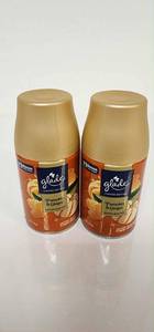 lot 67041 image: Glade Limited Edition Pumpkin & Ginger Automatic Spray Refills 2Pc - Retail $12