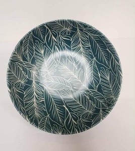 lot 67054 image: Decorative Tropical Leaf Pattern Bowl - Retail $24