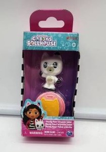lot 67103 image: Gabbys Dollhouse Pandy Paws Figure Toy - Retail $8