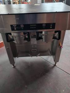 lot 1062 image: Bunn Titan Dual Commercial Coffee Brewer
