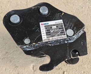 lot 5262 image: Unused Semi-Automatic Quick-Change Coupler for Mini Excavators