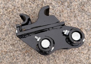 lot 6213 image: Unused Quick Attach Coupler for Mini Excavator - Fits 1-2 ton Mini Excavator