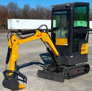 lot 1102 image: Unused STARVOX Enclosed Cab Mini Excavator SV-ME15 Gasoline Engine