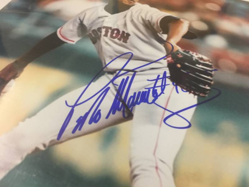 Signed Pedro Martinez 8x10 Inch Glossy Photograph Boston Red Sox with  Global Authentication  Let's Go Chiefs! Signatures of Patrick Mahomes II,  Tyreek Hill, Kareem Hunt, Eric Berry! Of course, Kansas City