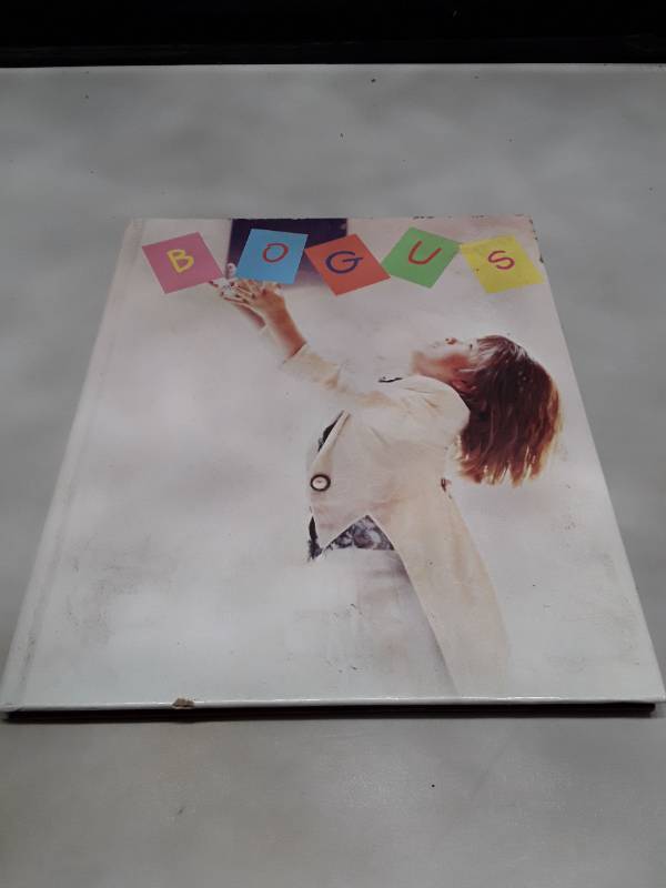 lot 11176 image: Bogus Movie Novelization Book (1995)