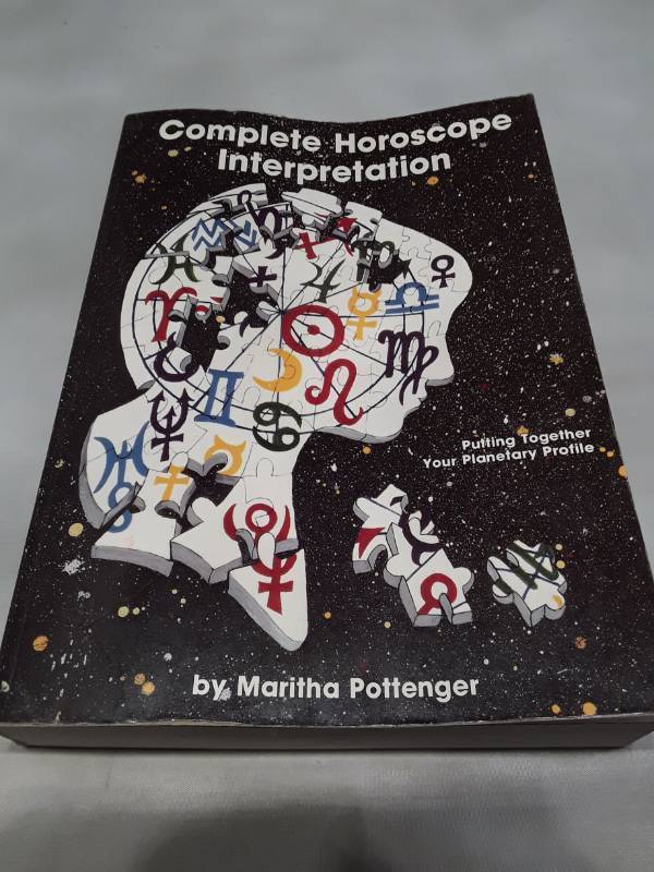 lot 11047 image: Complete Horoscope Interpretation Book by Maritha Pottenger