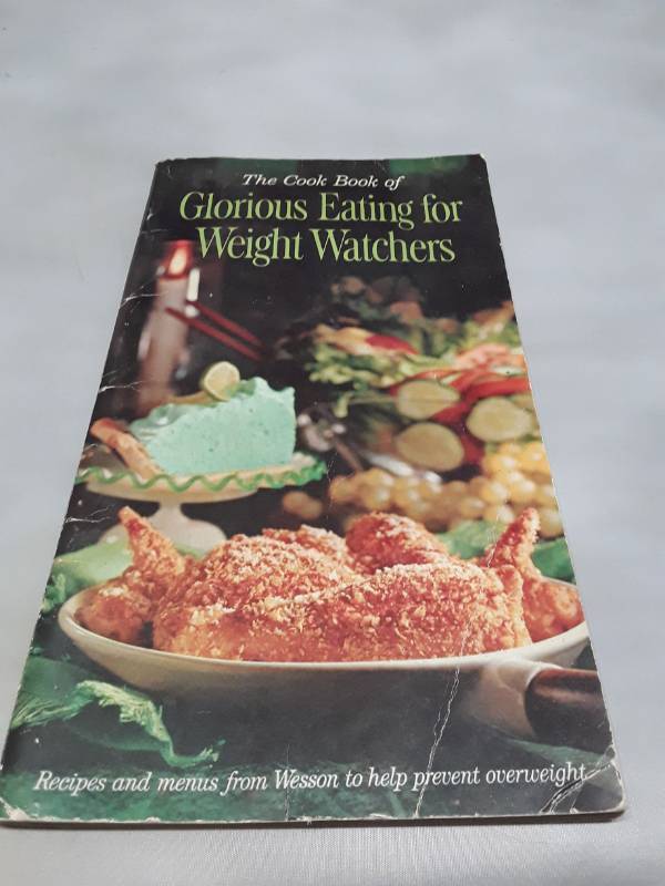 lot 11062 image: 1963 Weight Watchers Cookbook by Wesson Oil