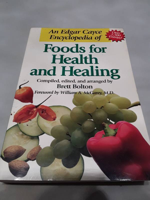 lot 11080 image: Edgar Cayce Encyclopedia of Foods for Health and Healing (1997)