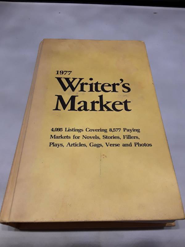 lot 11084 image: 1977 Writers Market Directory Book