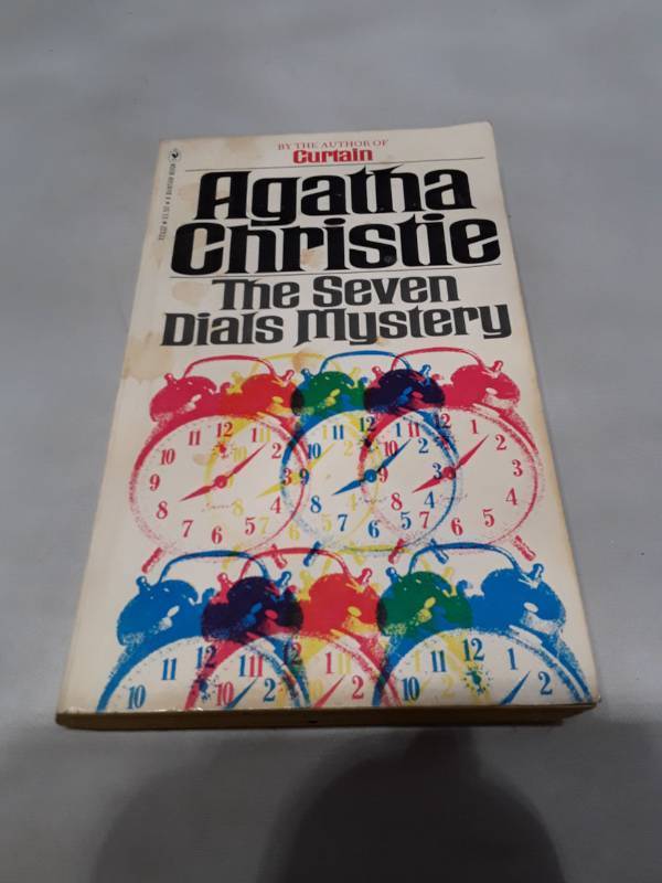 lot 11104 image: 1976 Bantam Edition Agatha Christie Book Collection