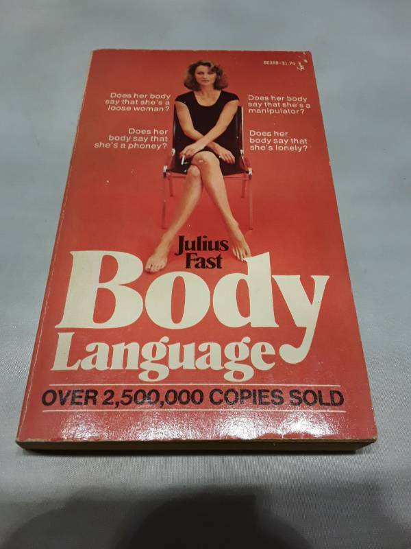 lot 10913 image: Body Language by Julius Fast - 1970s Pocket Books Edition