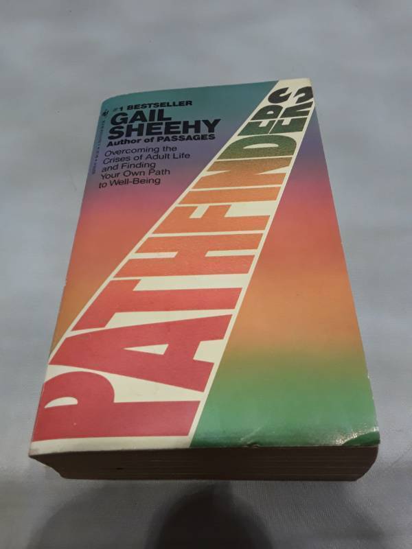 lot 10950 image: Pathfinders by Gail Sheehy - 1981 First Edition
