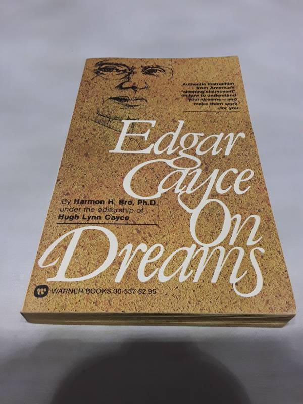 lot 10687 image: Edgar Cayce on Dreams - First Edition (1968)