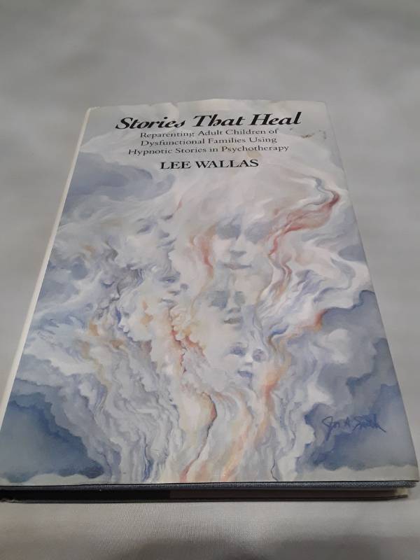 lot 10674 image: Stories That Heal by Lee Wallas (1991)
