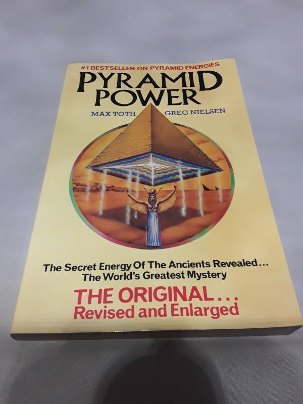 lot 10686 image: Pyramid Power (1985) by Max Toth & Greg Nielsen - First Quality Paperback