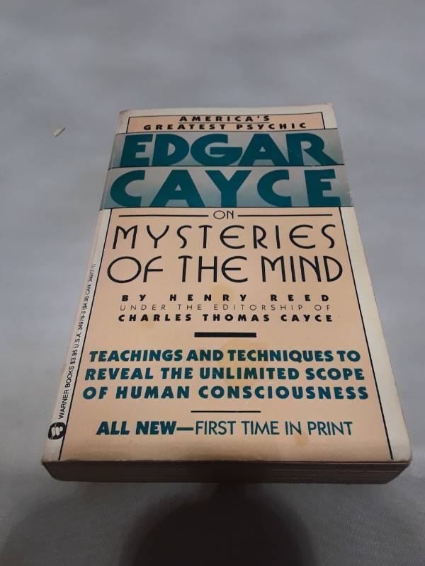 lot 10698 image: Edgar Cayce on Mysteries of the Mind - First Edition (1989)