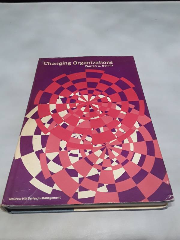 lot 10750 image: Changing Organizations by Warren G. Bennis (1966)