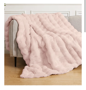 lot 1295 image: Pink Fluffy Blanket for Couch Living Room Faux Fur 40x60 Fuzzy Throw Blanket for Bed Soft Furry Bed Cozy Comforter Home Decor Gifts 860 GSM