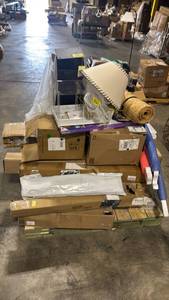 lot 5006 image: Mixed Warehouse Pallet Lot of Good Salvageable Items