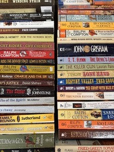 lot 64 image: Vintage Books - Please See Pictures for Titles and Variety