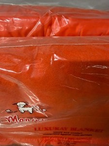 lot 69 image: Vintage Orange Blankets, (2) NIP
