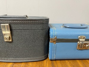 lot 77 image: Vintage Travel Cases