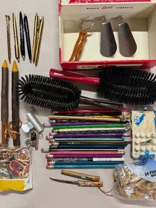 lot 84 image: Vintage Pens, Pencils and More in a Cigar Box