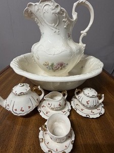 lot 941 image: Vintage Ceramic Pitcher and Basin, Childs Tea Set