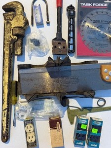 lot 403 image: Misc Shop Drawer Contents - Please See Pictures for Variety