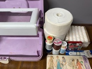 lot 143 image: Thread and More in a Caboodle