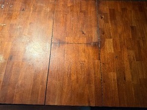 lot 163 image: Dining Table, Has Damage, Please See Pictures and Read Description