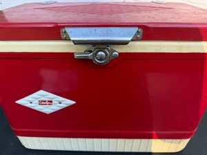 lot 171 image: Vintage Coleman Cooler