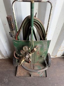 lot 427 image: Oxy-Acetylene Cylinder Cart