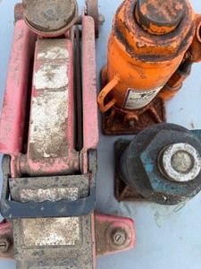 lot 430 image: Jacks