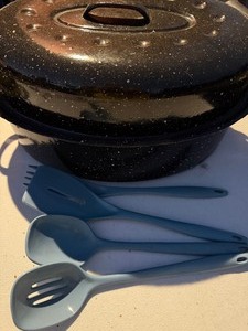 lot 174 image: Enamel Roasting Pan and Utensils