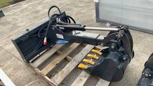 lot 2017 image: BH-12-72D - Landhonor Big Arm Backhoe - Unused