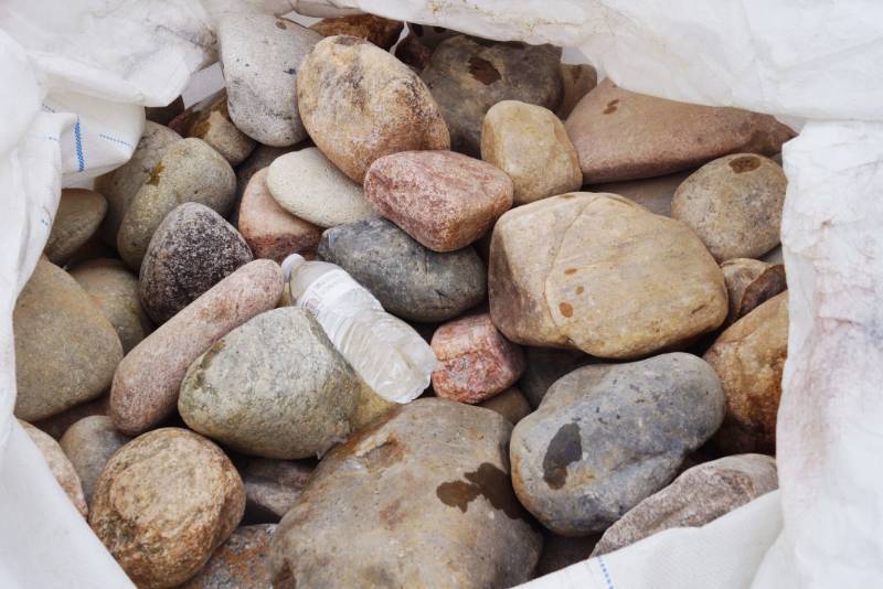 lot 5094 image: Approx. 3,000 lbs. bag of 4-8 Southern Colorado River Rock  - Landscaping Rocks - Plenty of rocks here
