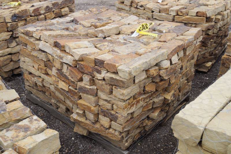lot 5104 image: Oklahoma Rustic 4 Wide chopped sandstone  - Landscaping Rocks - Ready to go