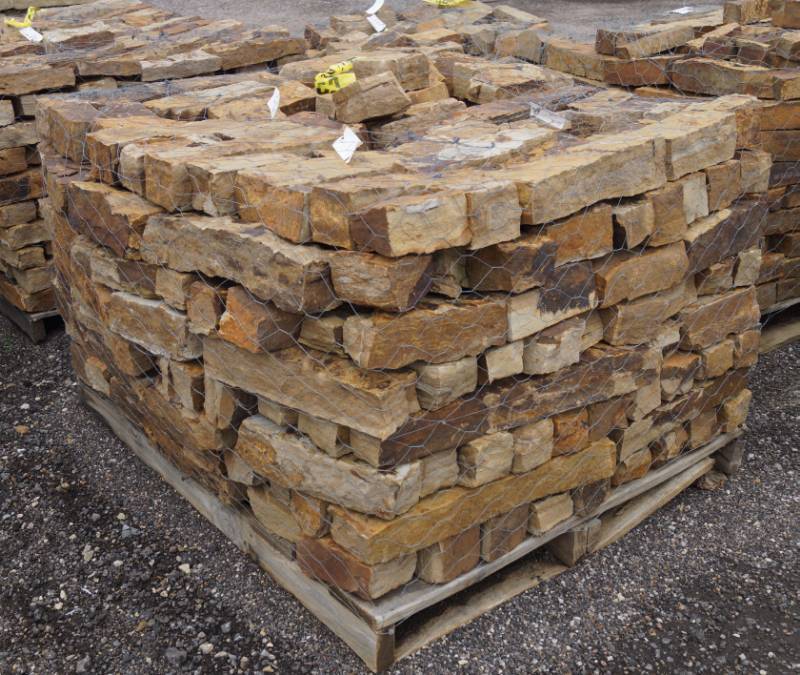 lot 5105 image: Oklahoma Brown Rustic 4 EdgingBuilding stone  - Landscaping Rocks - project ready