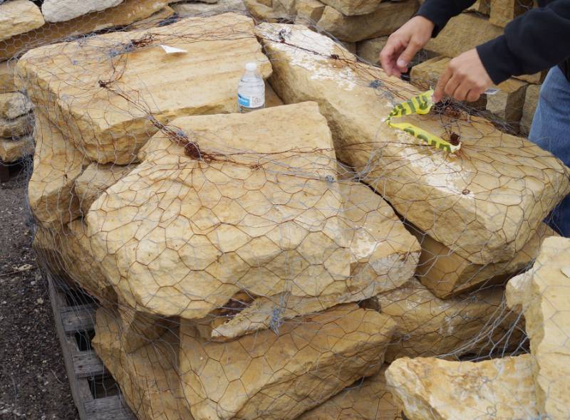 lot 5129 image: Colorado Buff GardenwallRetaining Wall Stone  - Landscaping Rocks - Why wait Finish that project now