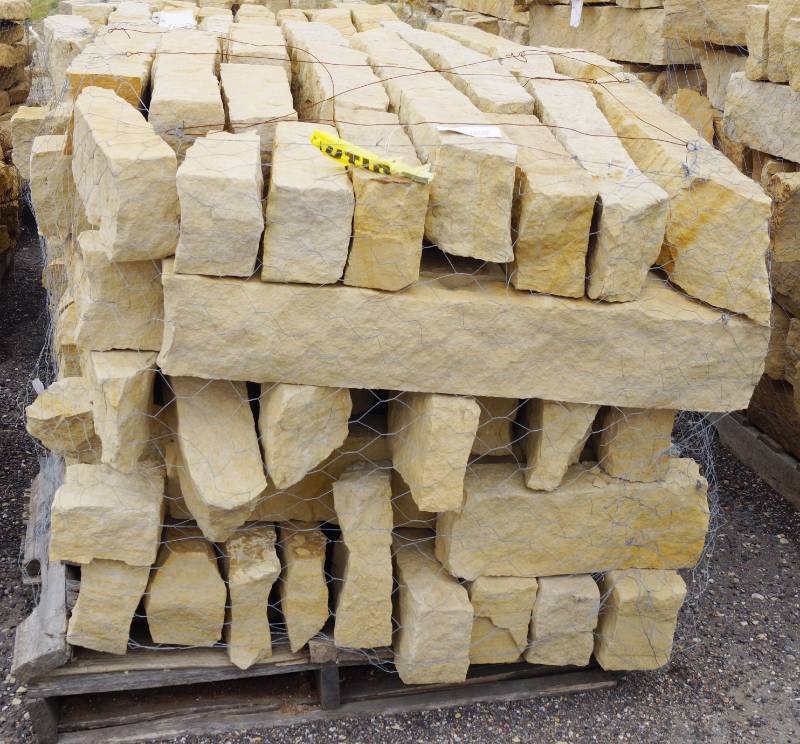 lot 5136 image: Colorado Buff 6-7 High x 4 Wide edgingbuilding stone  - Landscaping Rocks - Awesome Must see