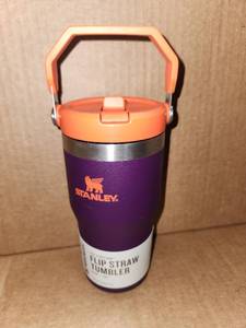 lot 38935 image: Stanley 20oz Stainless Steel Flip Straw Tumbler - Retail $35