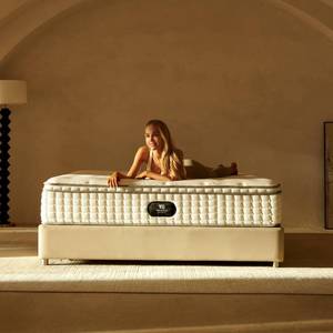 lot 1092 image: VELVOON Queen Mattress,12 inch Cooling Gel Memory Foam Mattress,Cool Sleep,Pressure Relief with Medium Firm Support,Improves Sleep,CertiPUR-US Certified for Materials,No Fiberglass,Mattress in a Box - Retail $170