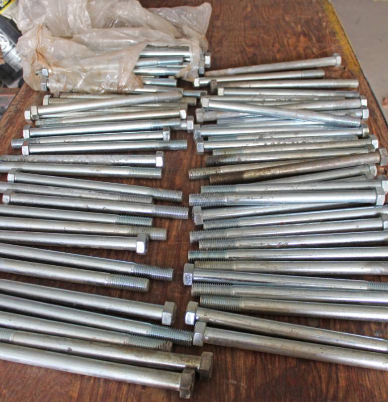 lot 1021 image: Lot of 80 Large Bolts - See Pics