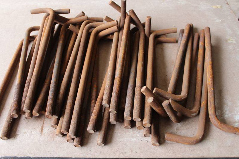 lot 1023 image: Lot of approximately 40 Anchor Bolts