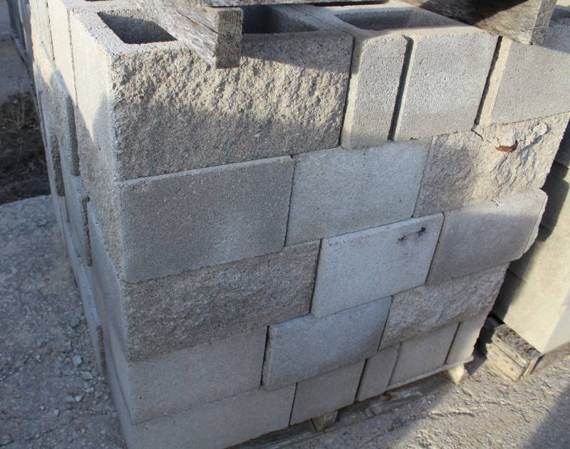 lot 1454 image: Lot of 50 Pieces - 12 x 8 x 16 - Split Face Block