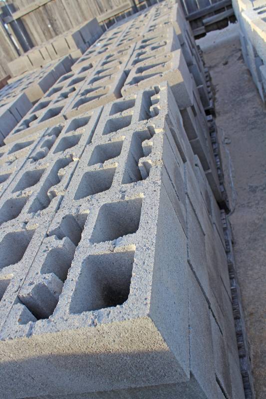 lot 1459 image: 160 Pieces on 4 Pallets - 12 x 8 x 16 - NEED NAME OF BLOCK