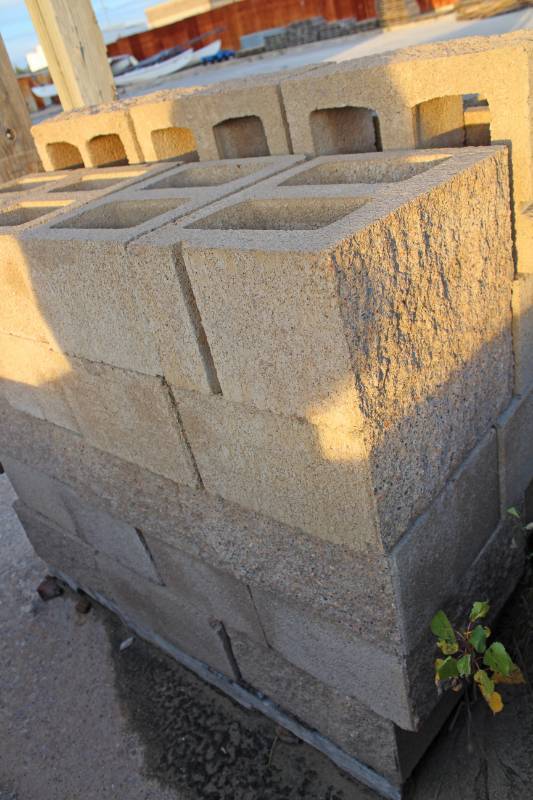 lot 1466 image: Lot of 51 Pieces - 12 x 8 x 16 - Split Face Block