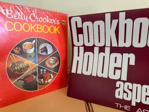lot 111 image: Bettty Crocker Cookbook and Aspenglas Cookbook Holder - Both New AND Sealed in Packages